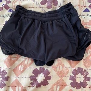 Black lululemon short hotty hot shorts in good condition!